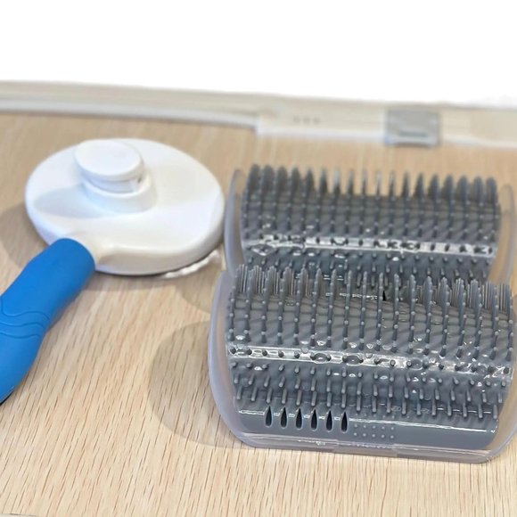 Cat Grooming Brush Set (3 Pieces) 1 Slicker Cat Brush 2 Cat Wall Corner Combs - Picture 4 of 8